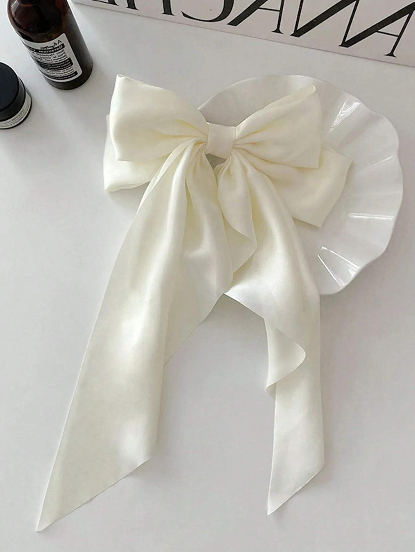 2pcs Oversized Bowknot Matte Satin Hair Clips