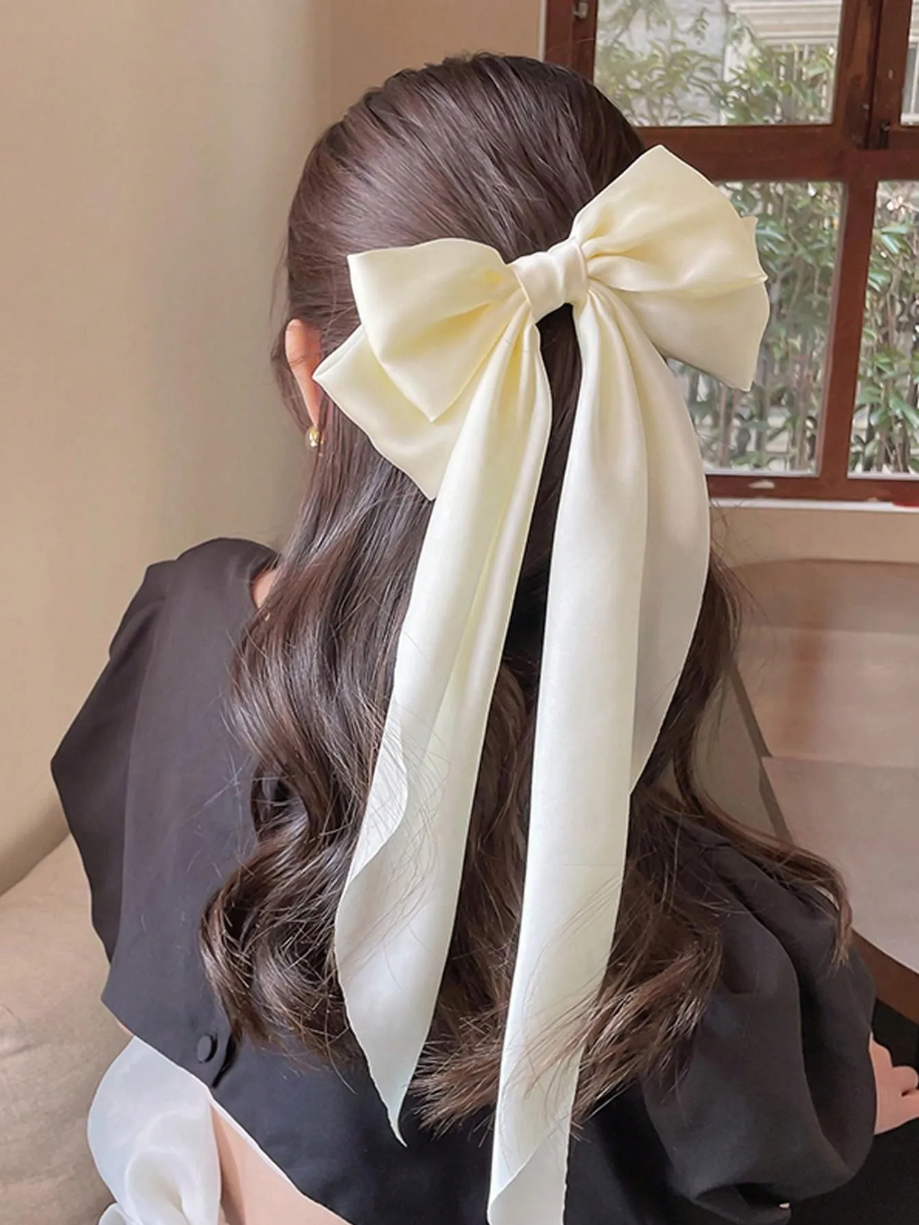2pcs Oversized Bowknot Matte Satin Hair Clips