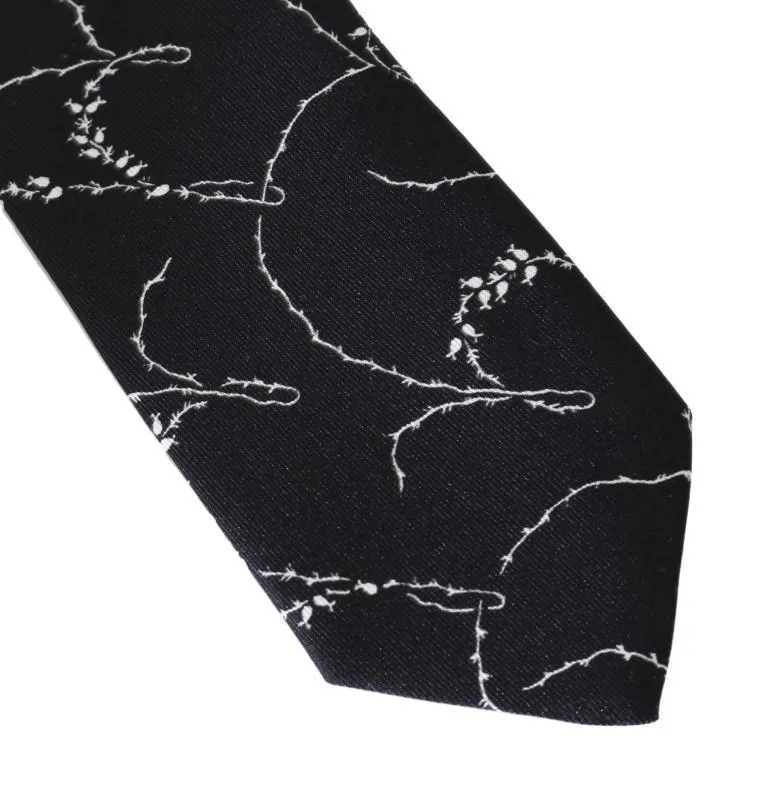 Black Silk Dog-rose Print Tie