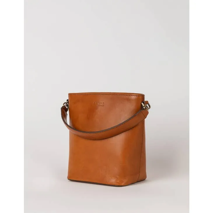 Bobbi Bucket Bag Midi Classic Leather