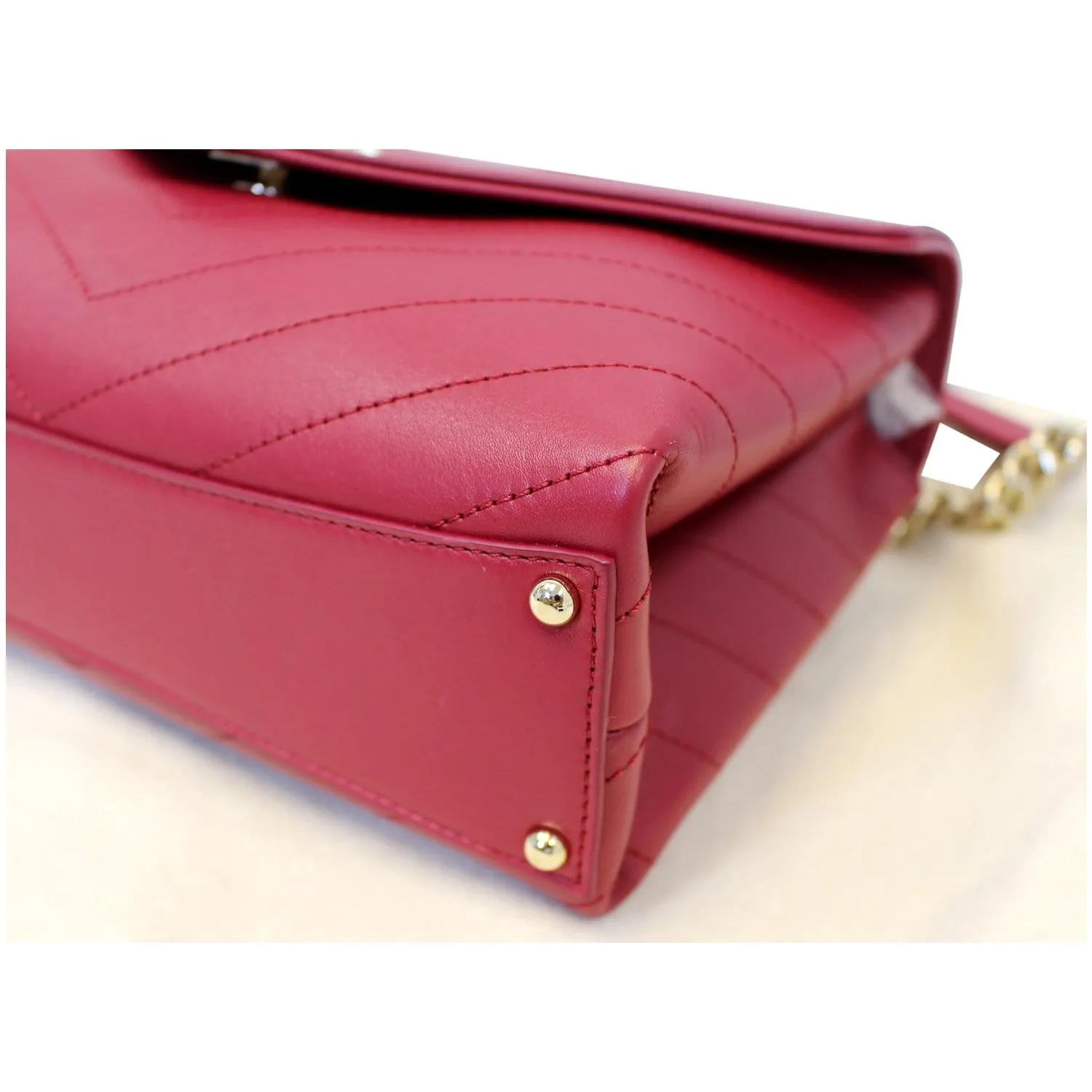CHANEL Chevron Envelope Flap Lambskin Leather Shoulder Bag Red