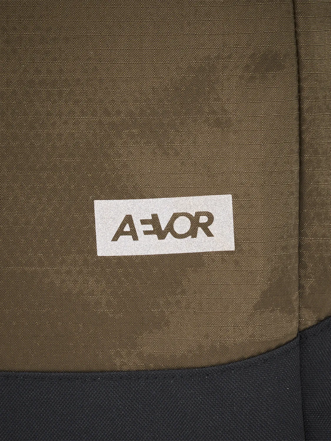 Daypack - Proof Olive Gold