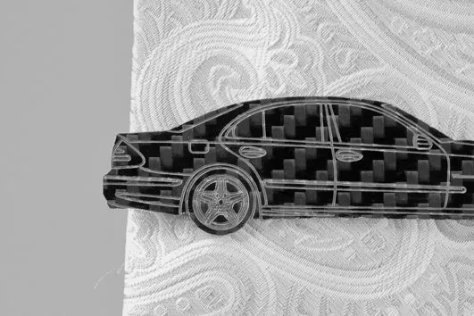 E55 (W211) - Carbon fiber tie clip