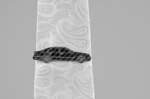 E55 (W211) - Carbon fiber tie clip
