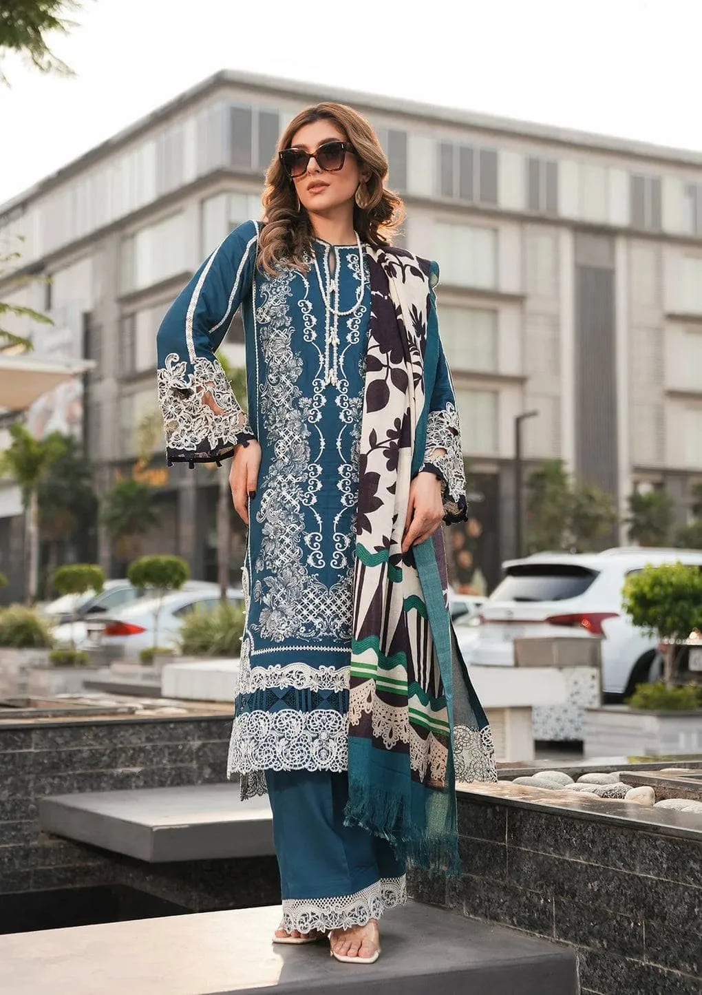 Elaf Pashmina/EPW-1B Heartfelt Whisper
