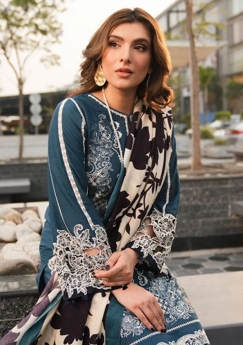 Elaf Pashmina/EPW-1B Heartfelt Whisper