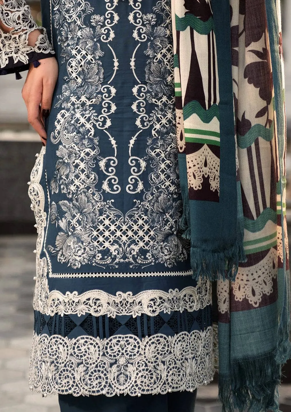 Elaf Pashmina/EPW-1B Heartfelt Whisper