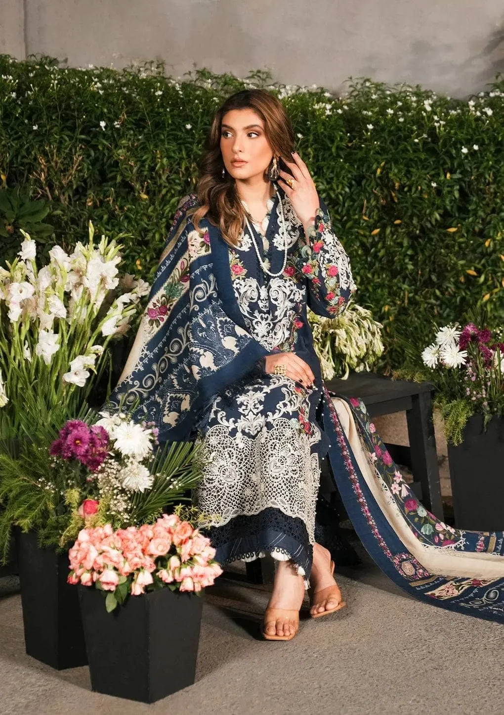 Elaf Pashmina/EPW-6B Moonlit Promises
