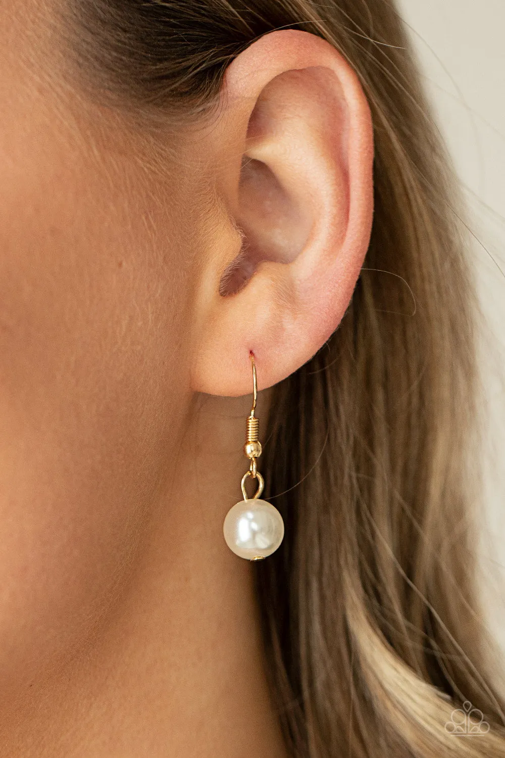 Ensconced in Elegance - Gold - Paparazzi Accessories