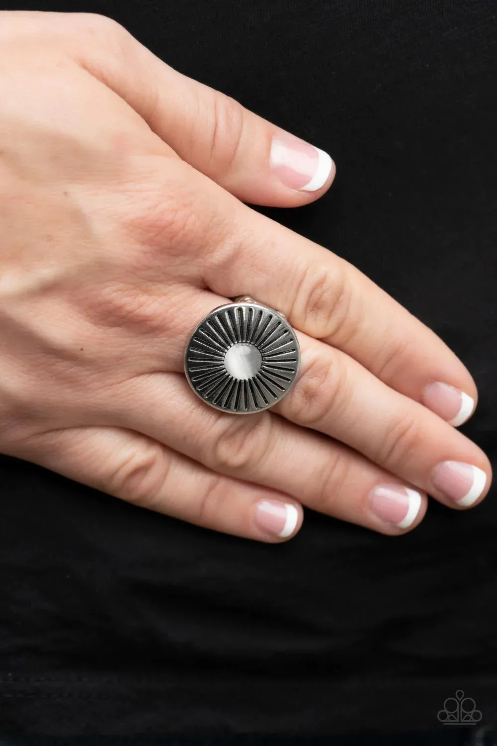 Everglade Eden - White Ring - Paparazzi Accessories