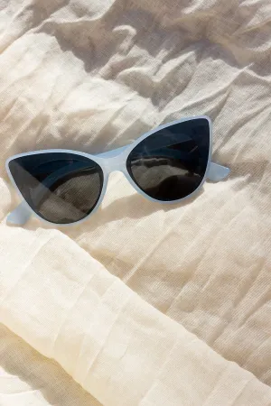 Exaggerated Front Lens Cat Eye Sunglasses