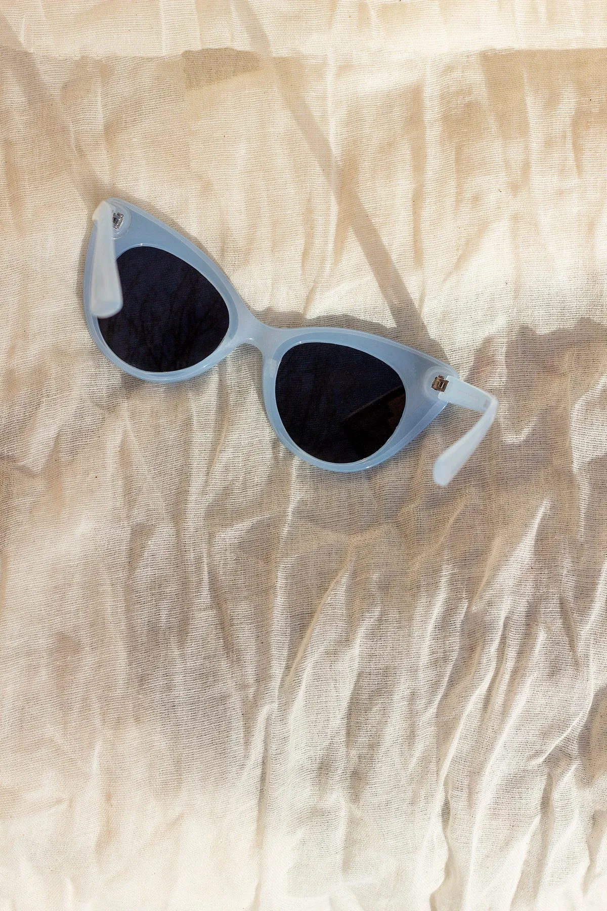 Exaggerated Front Lens Cat Eye Sunglasses