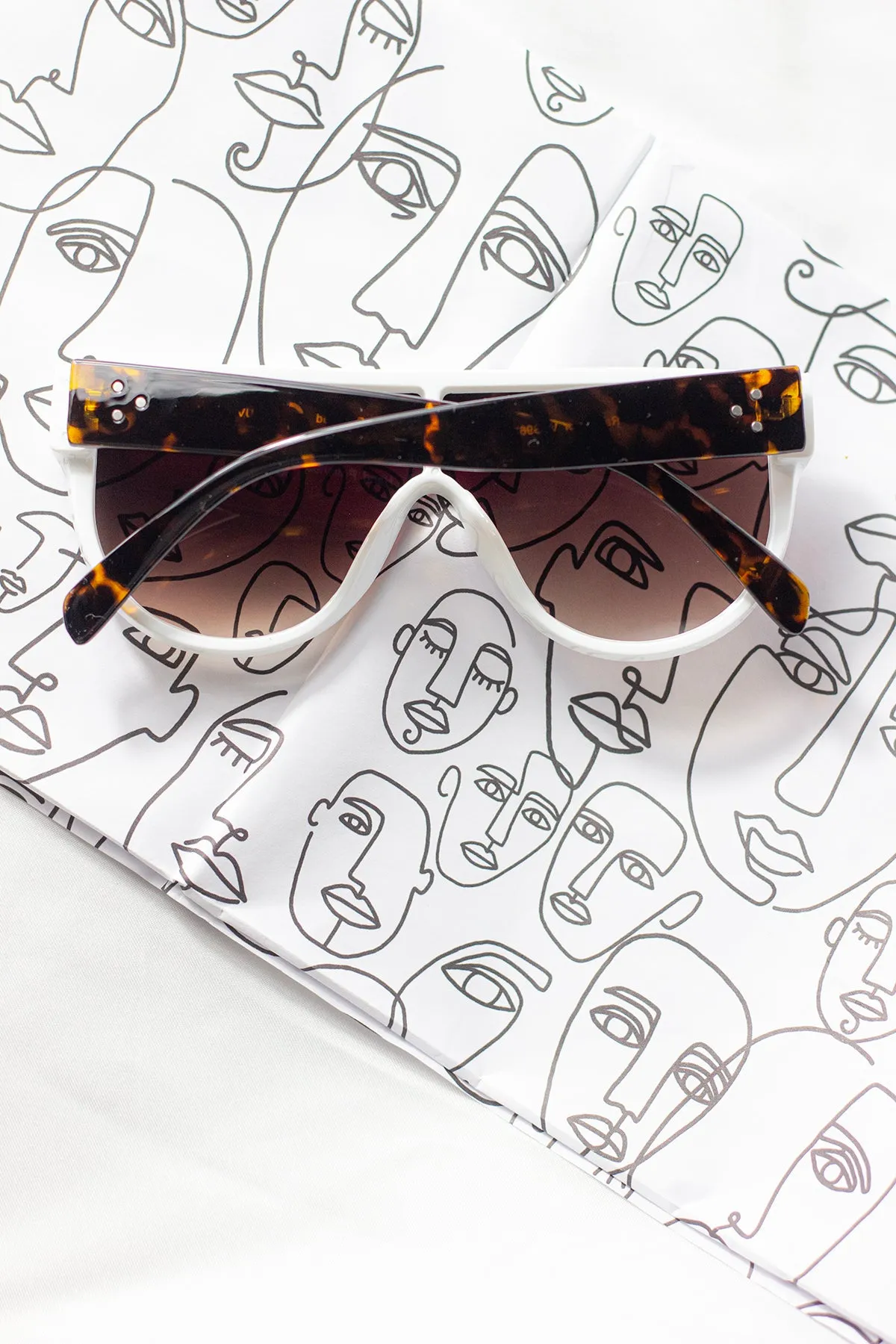 Flat Top Full Lens Sunglasses