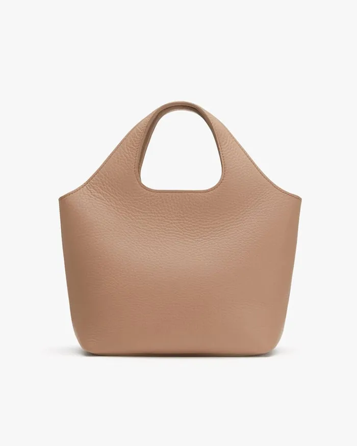 Flaunt your Confidence - The Ultimate Organizational Tote for Work and Travel