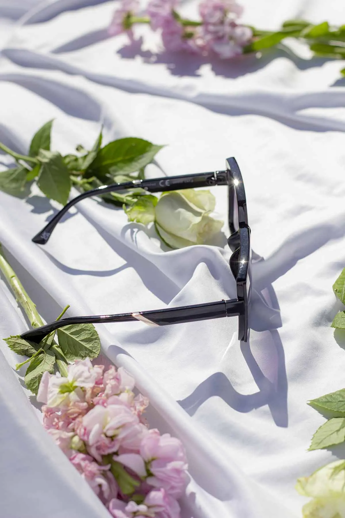 Front Lens Chunky Square Angled Sunglasses