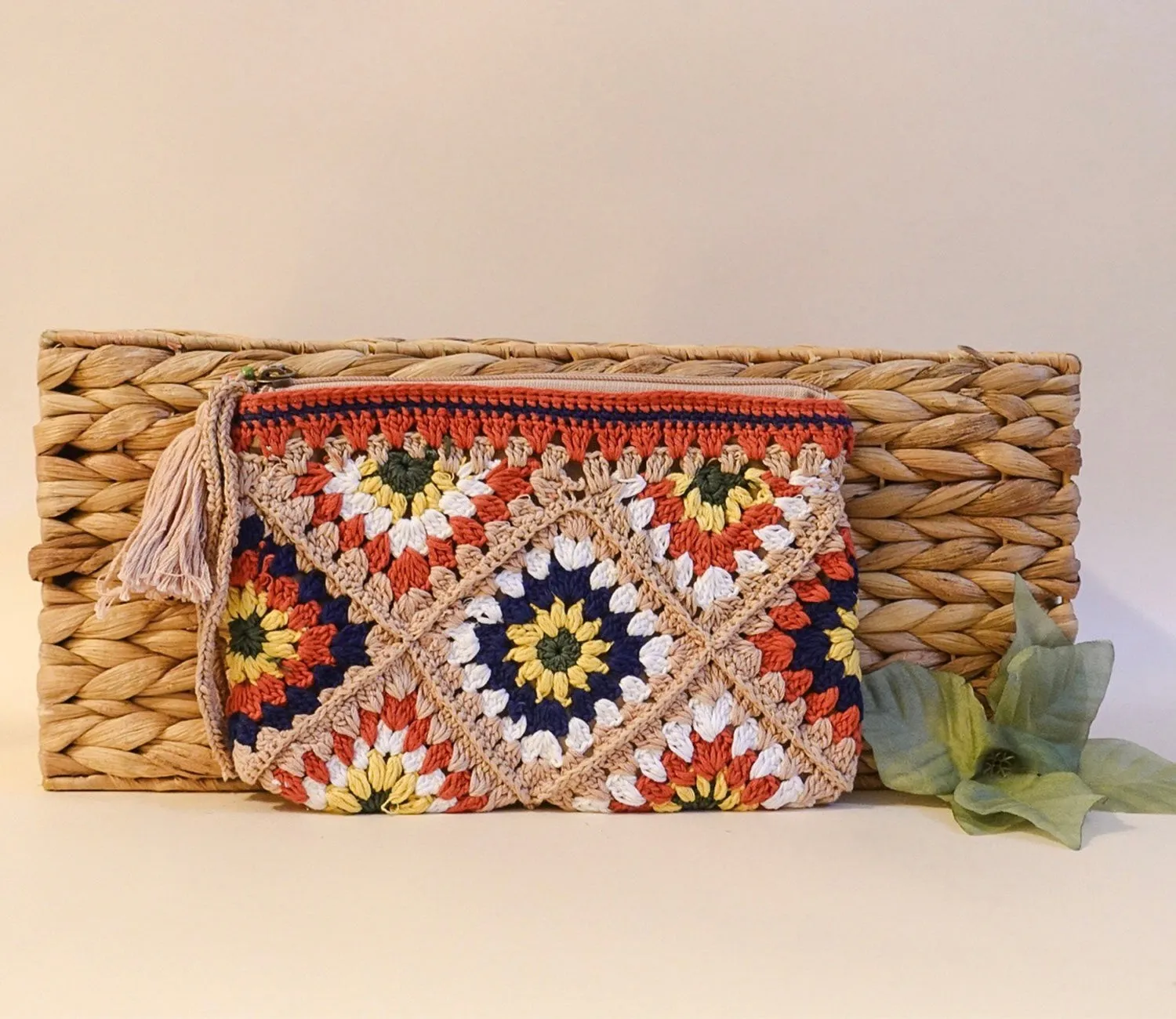 Handmade Crochet Tile Pouch(Hibiscus)