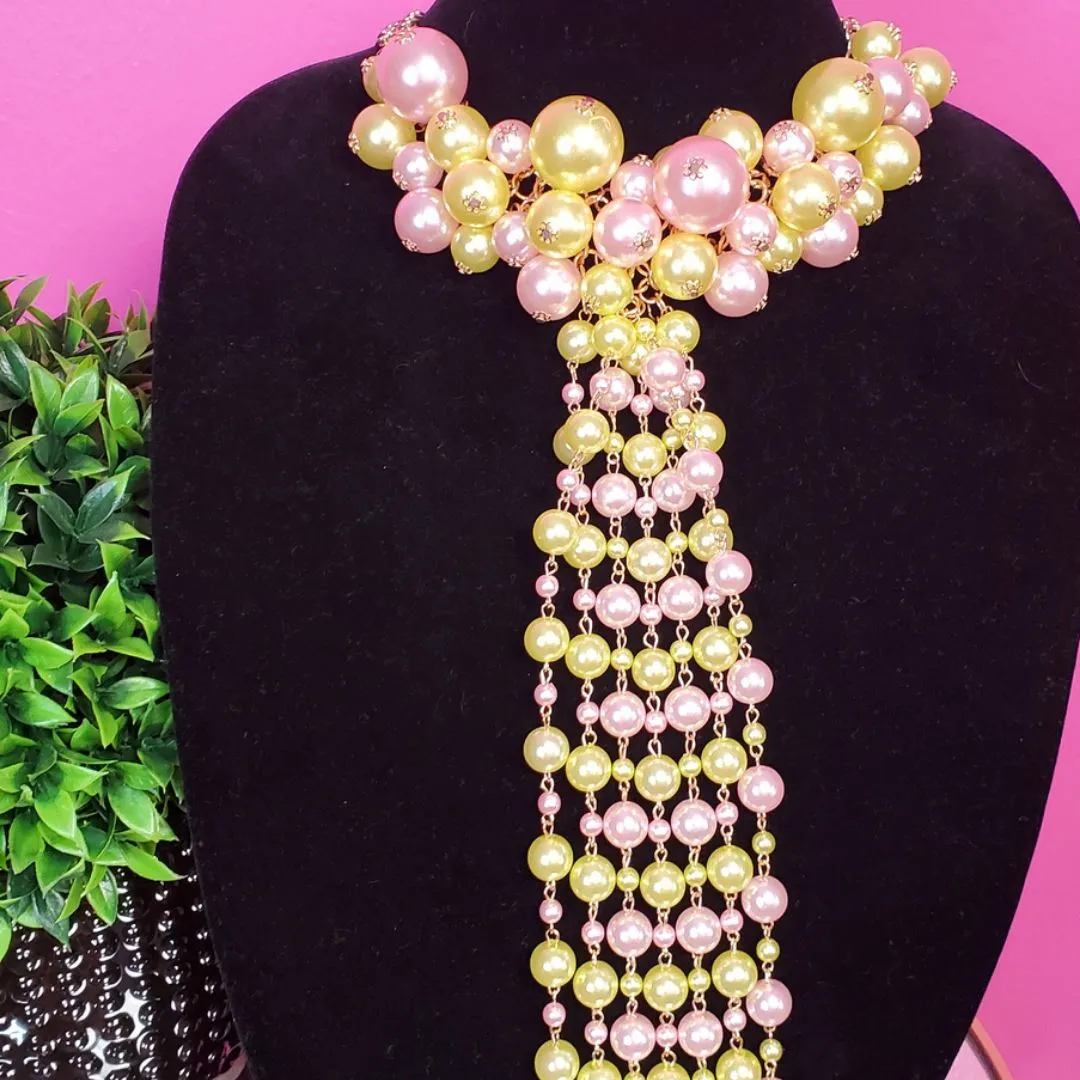 Her Pearl Tie Necklace