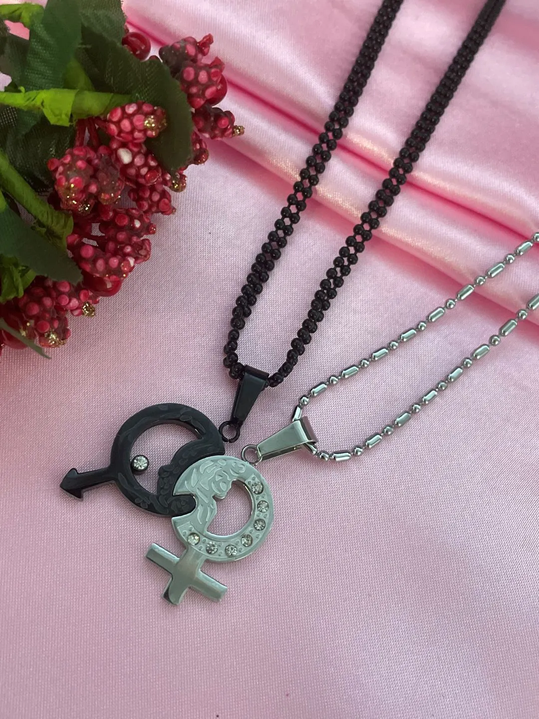 His And Her Necklaces Love Couples Accessories 2Pcs Chic Gender Pendant Puzzle Necklace