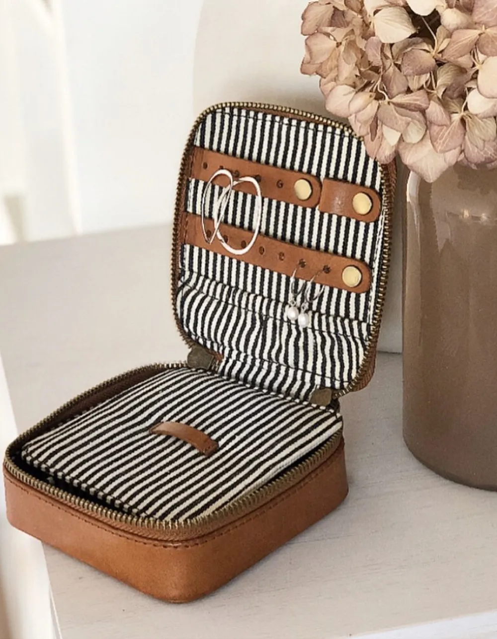 Jewelry Box Stromboli Leather
