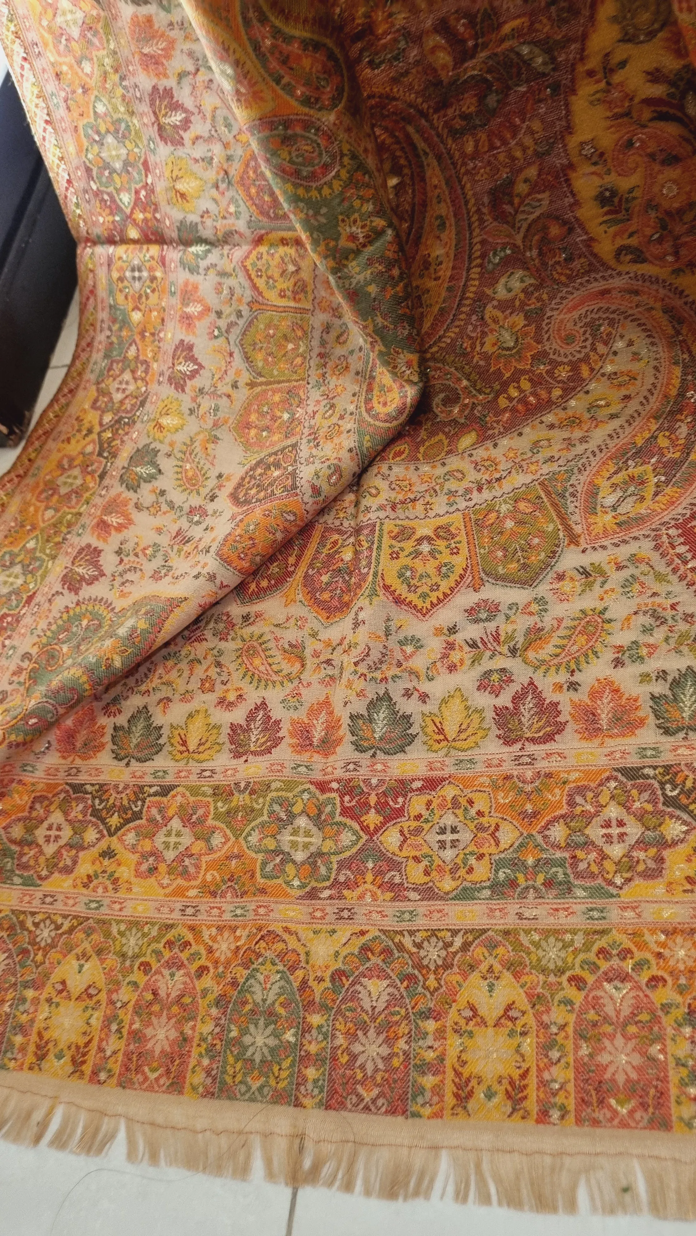 Kaani shawls: Pashmina