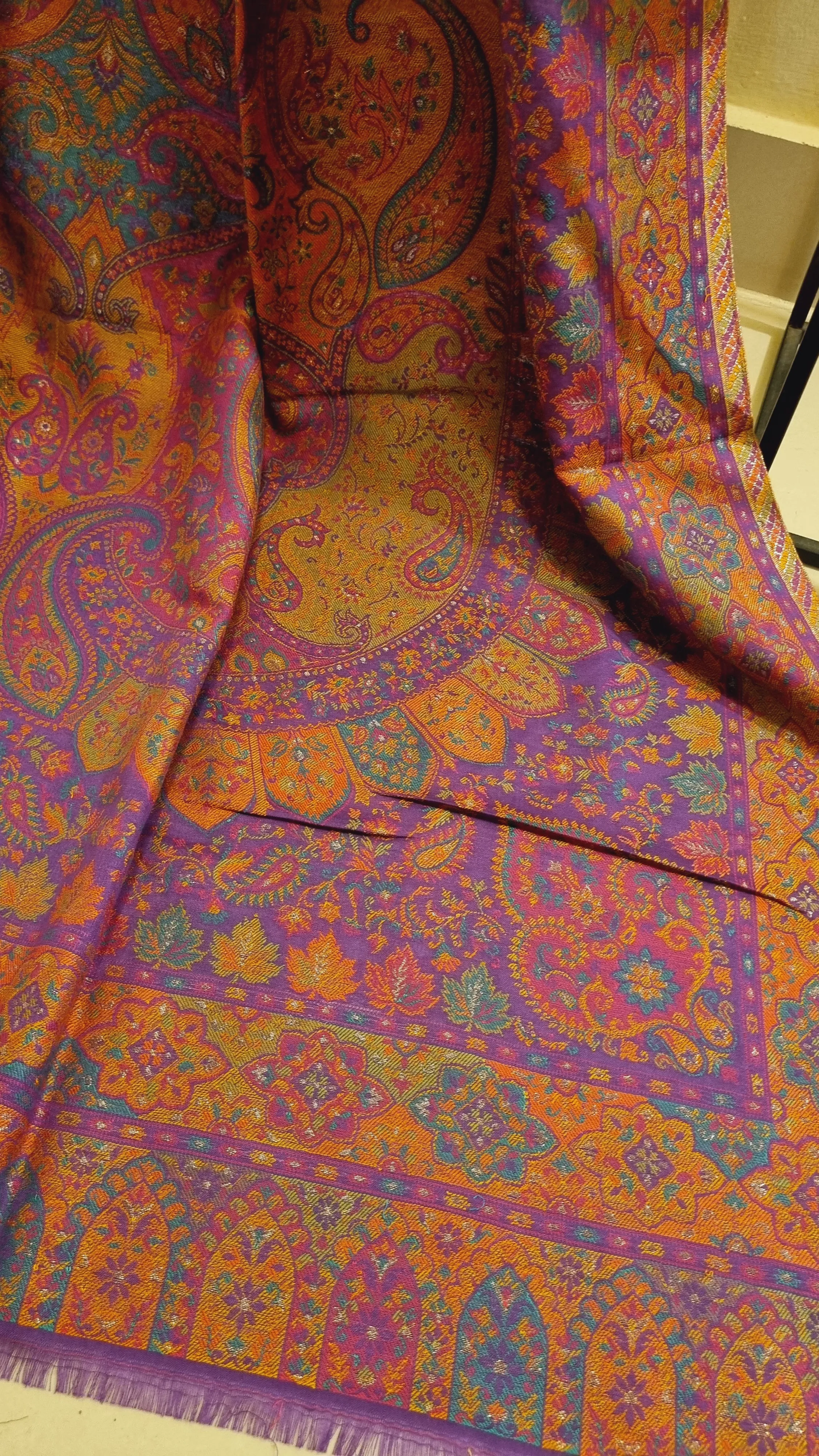Kaani shawls: Pashmina