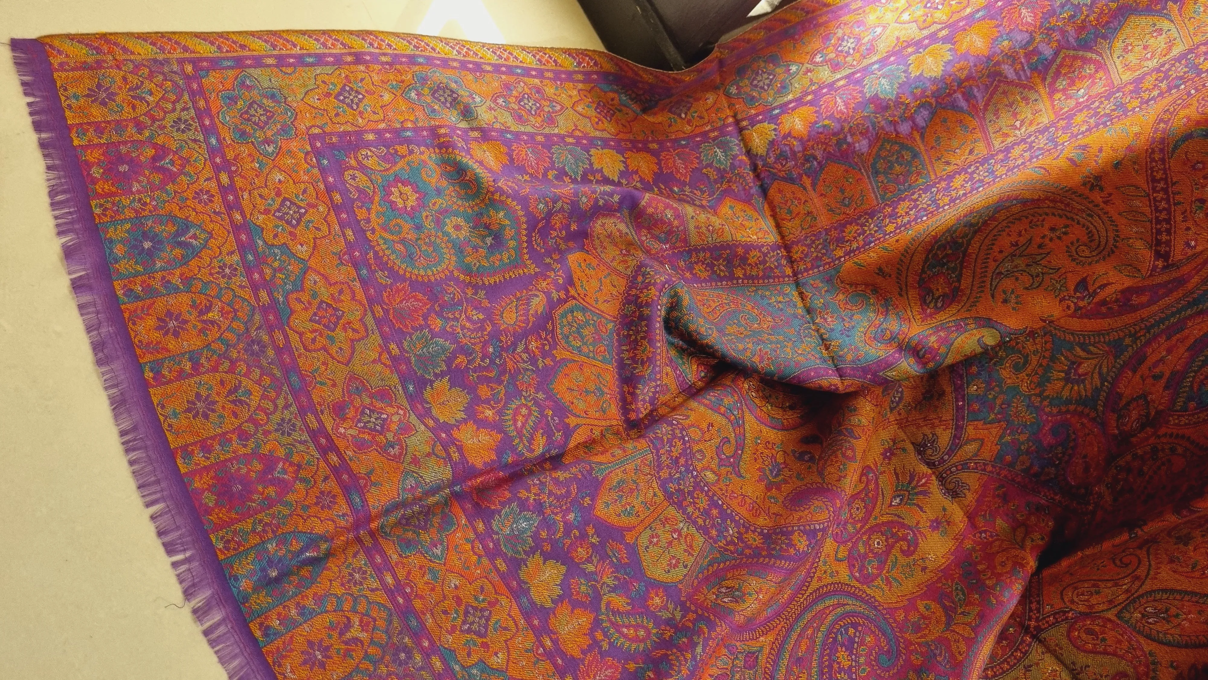 Kaani shawls: Pashmina