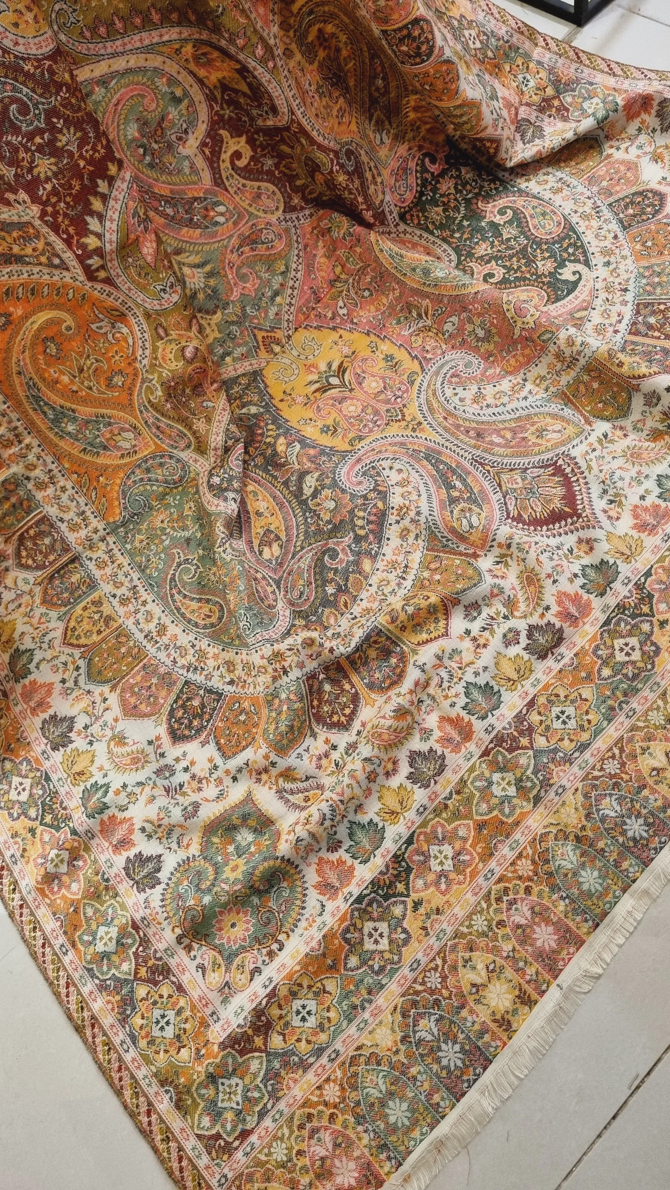 Kaani shawls: Pashmina