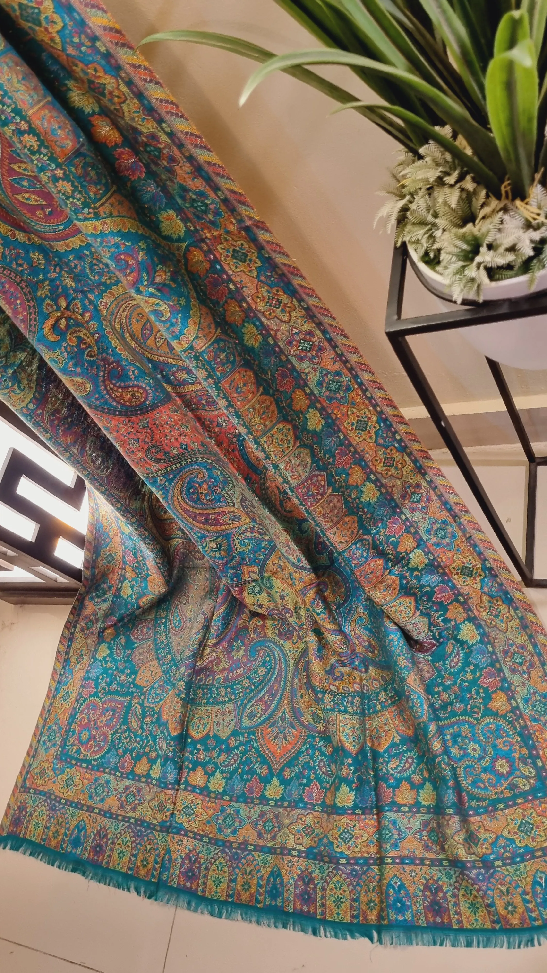 Kaani shawls: Pashmina
