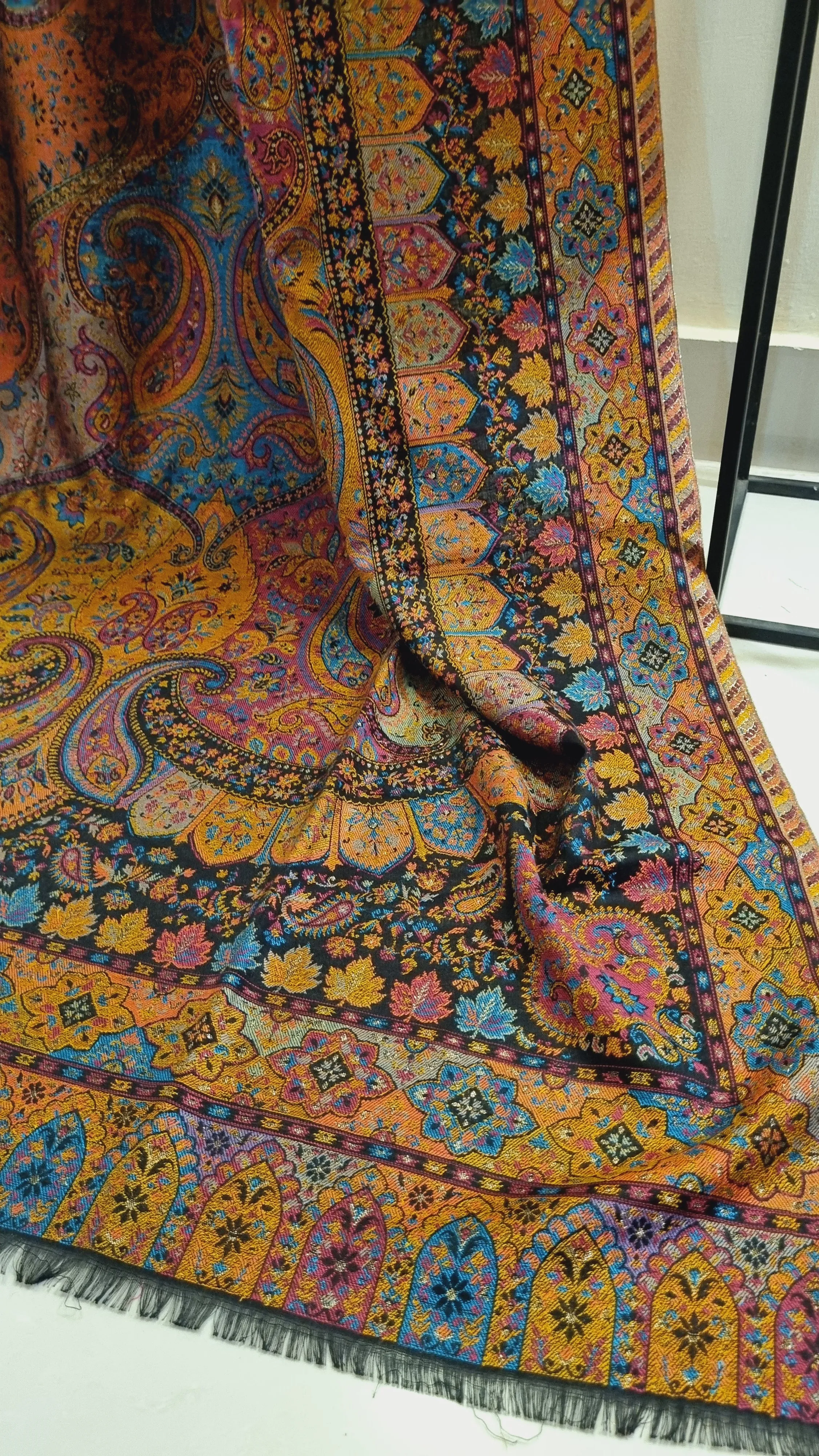 Kaani shawls: Pashmina