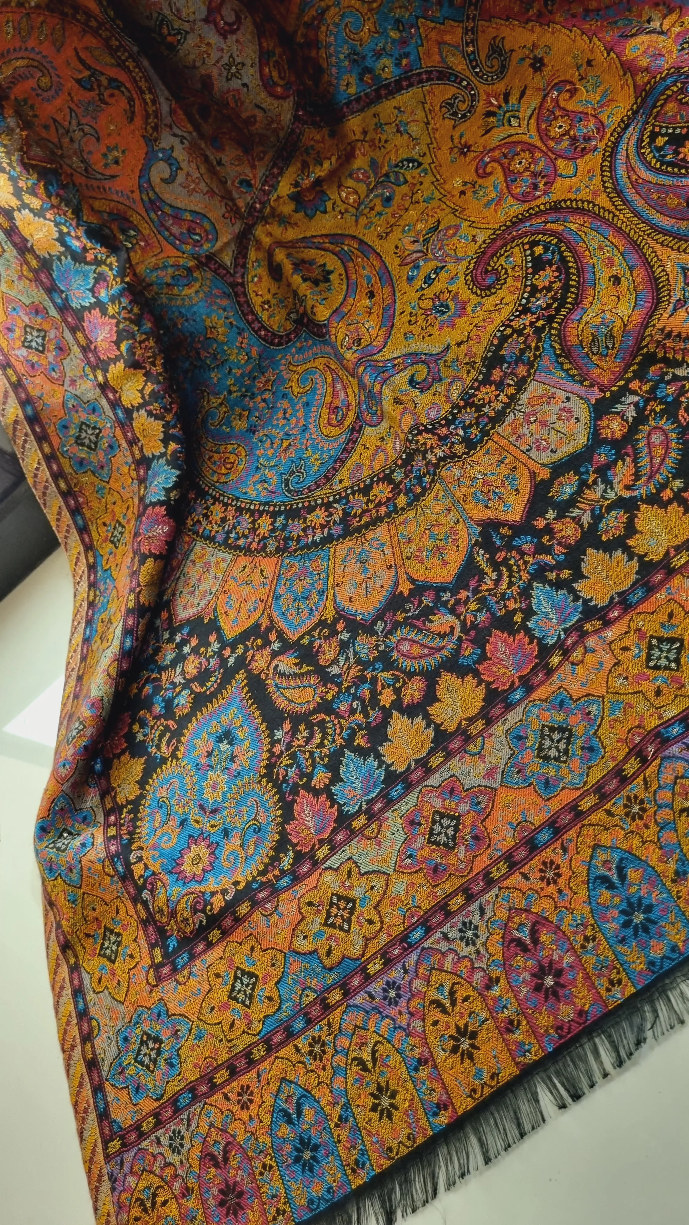 Kaani shawls: Pashmina