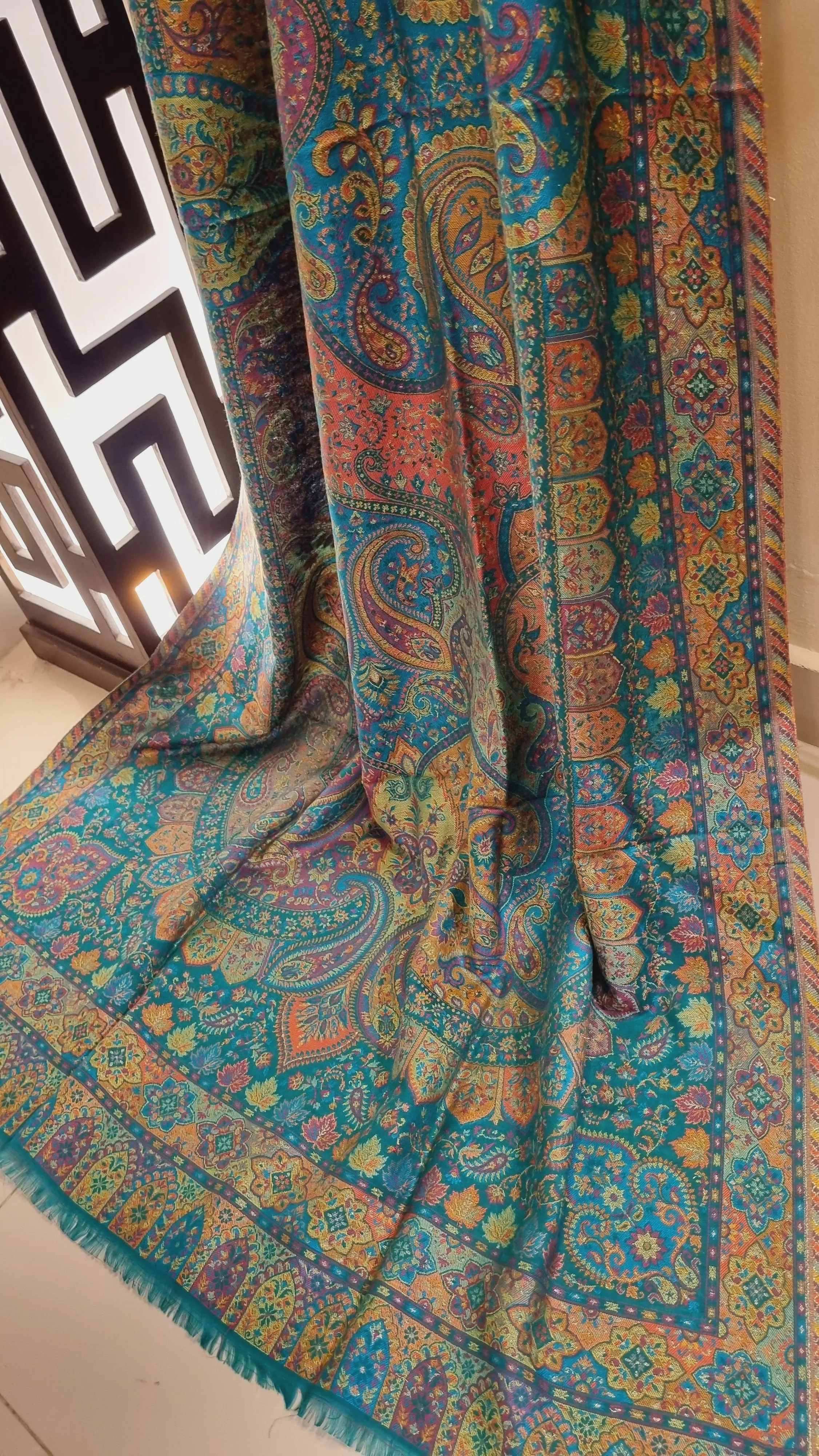 Kaani shawls: Pashmina