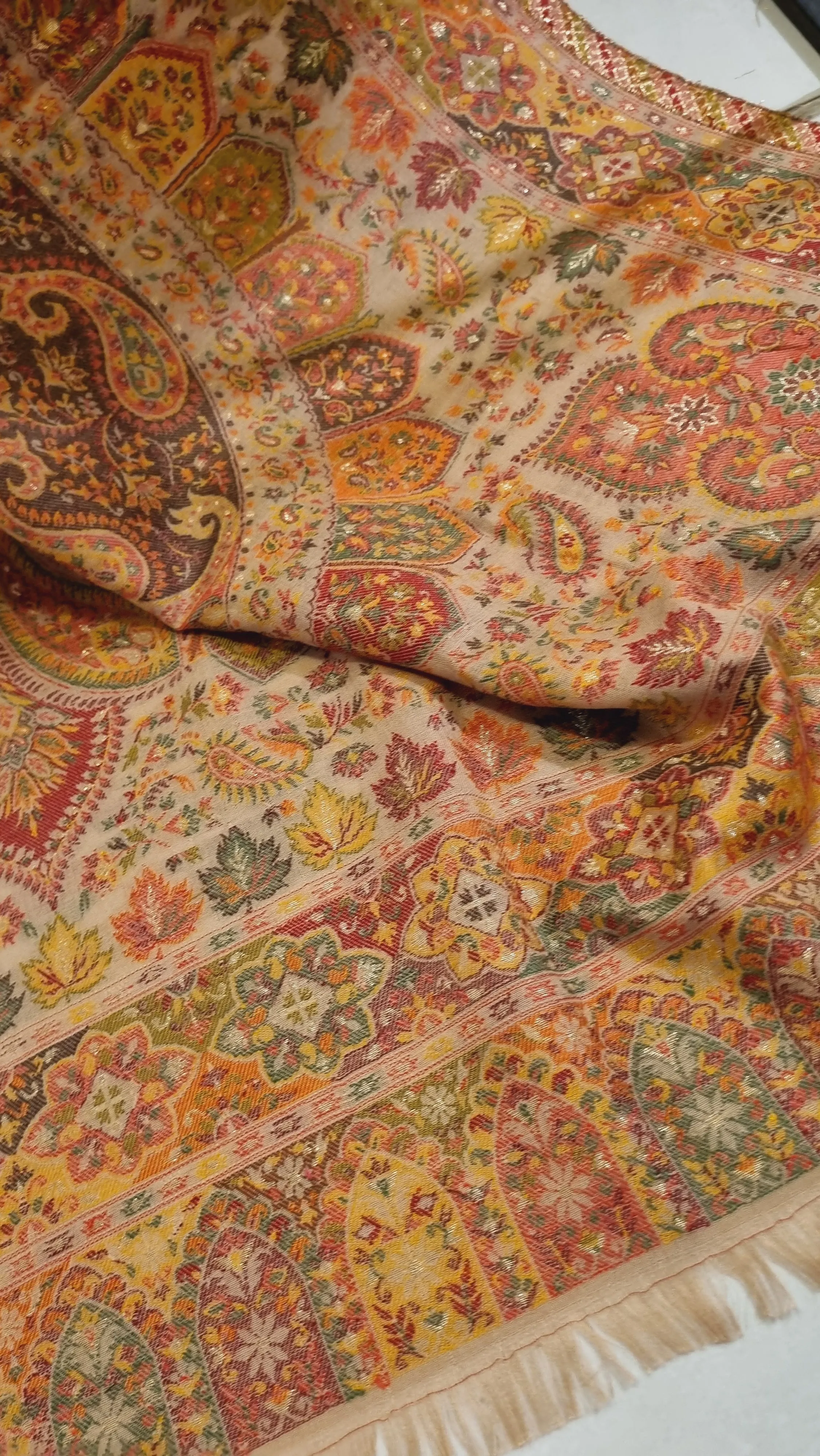 Kaani shawls: Pashmina