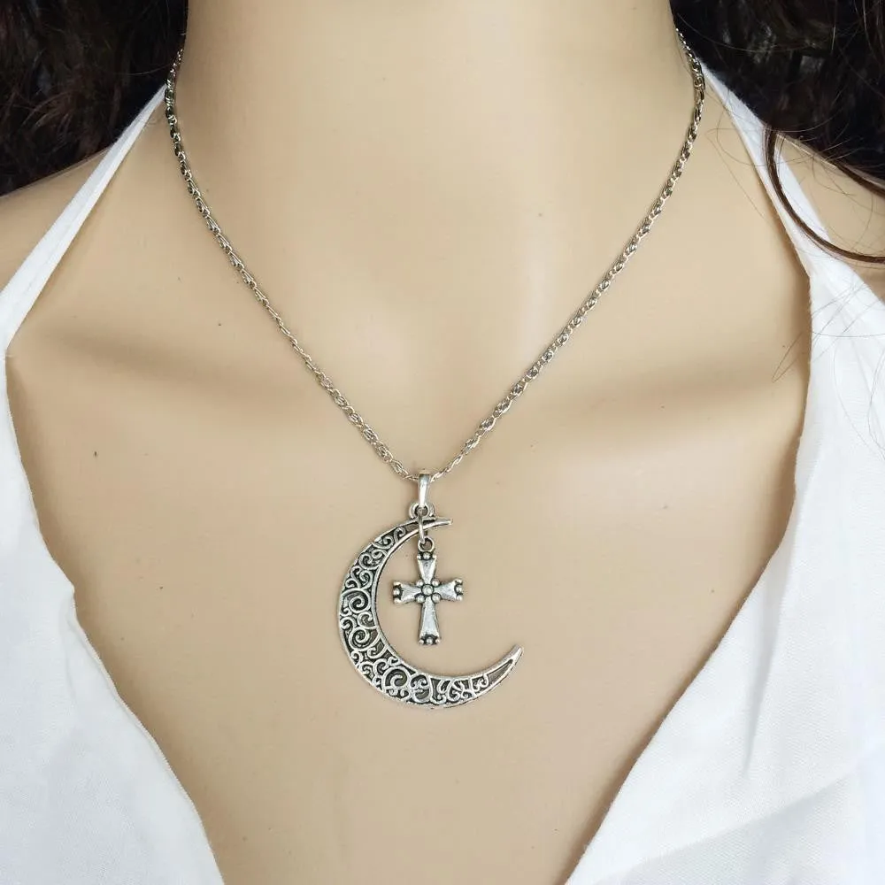 Moon Pendant Necklace Fashion Jewelry vintage Chain Necklace Women Accessories Christmas Gift