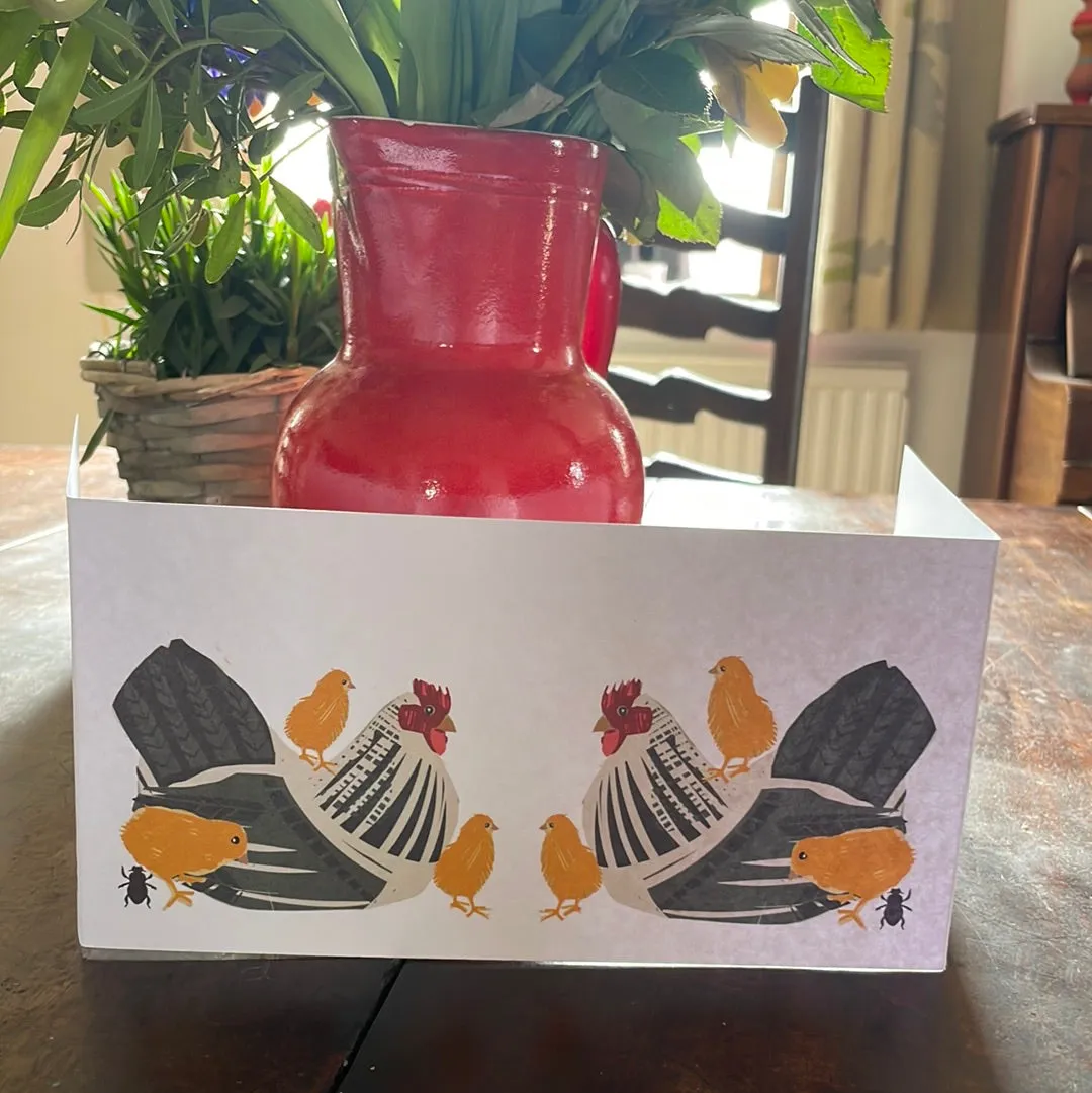 MOTHER HEN CONCERTINA CARD