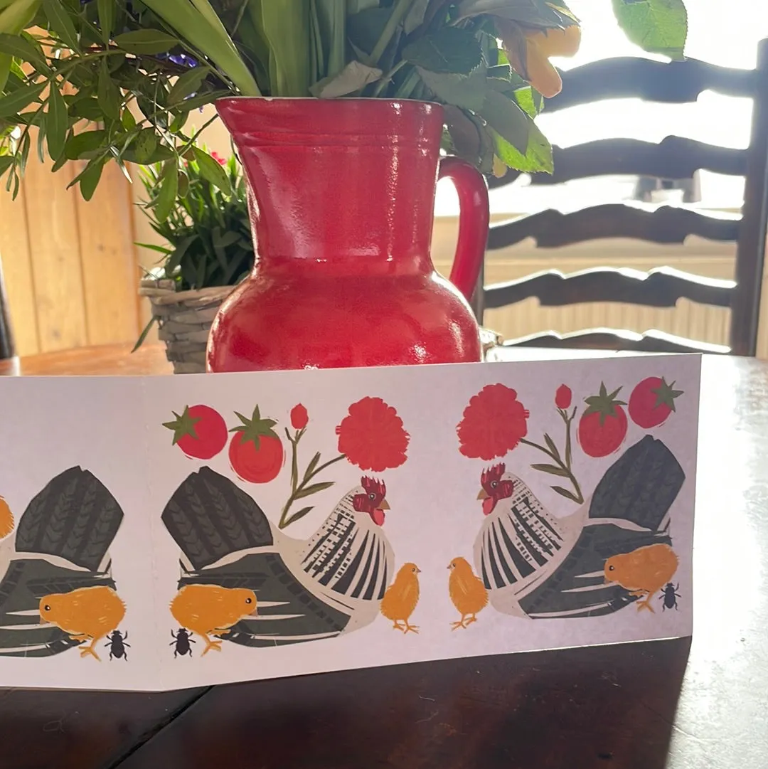 MOTHER HEN CONCERTINA CARD