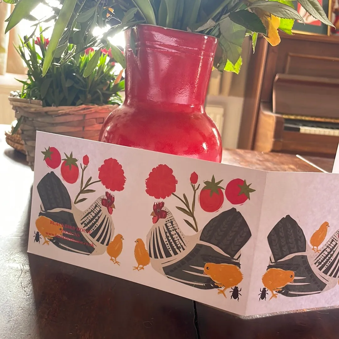 MOTHER HEN CONCERTINA CARD