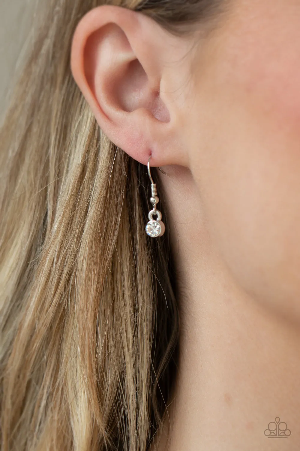 Oh My Medallion - Paparazzi Accessories
