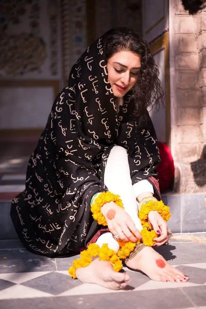 Orhni - Poetic Shawl