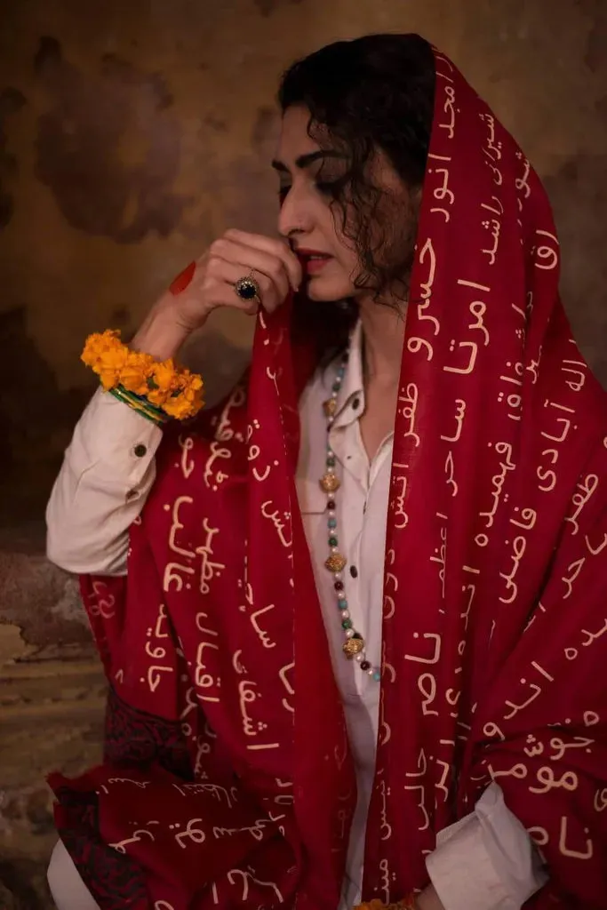 Orhni - Poetic Shawl