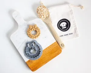 "Deck the Paws" Wreath Shaped Dog Biscuit Cookie Cutter