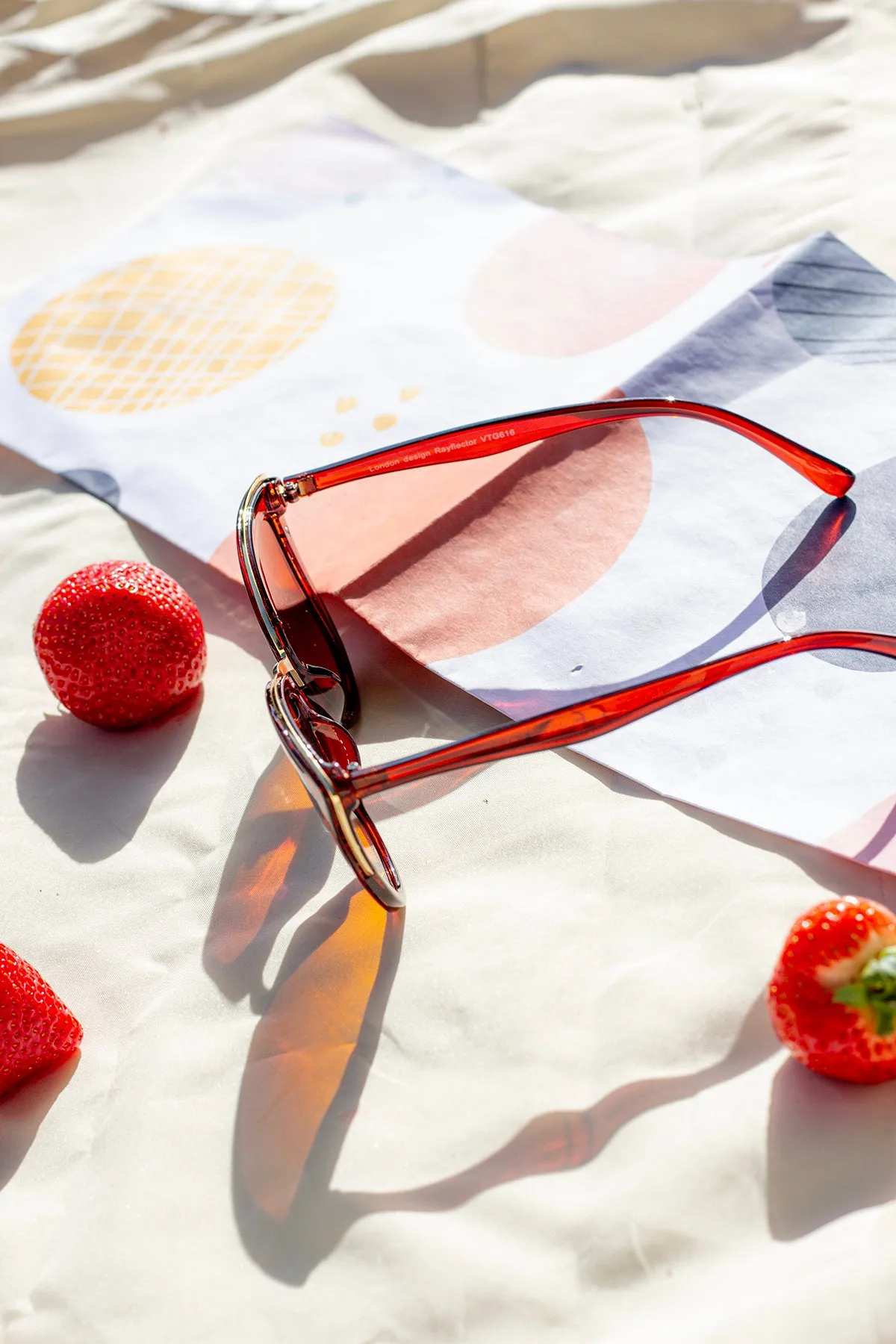 Supersize Cat Eye Sunglasses