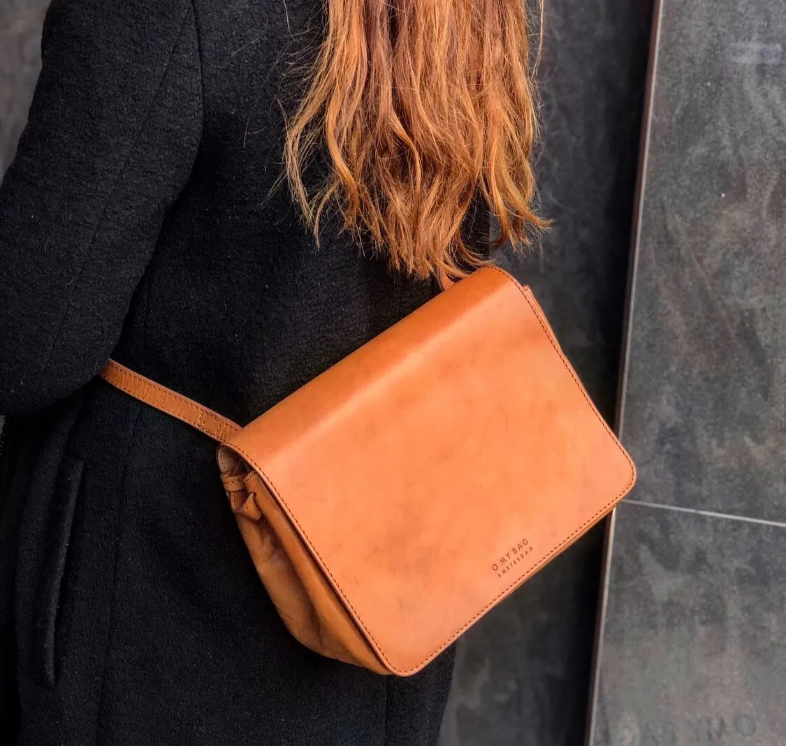 The Lucy Classic Leather