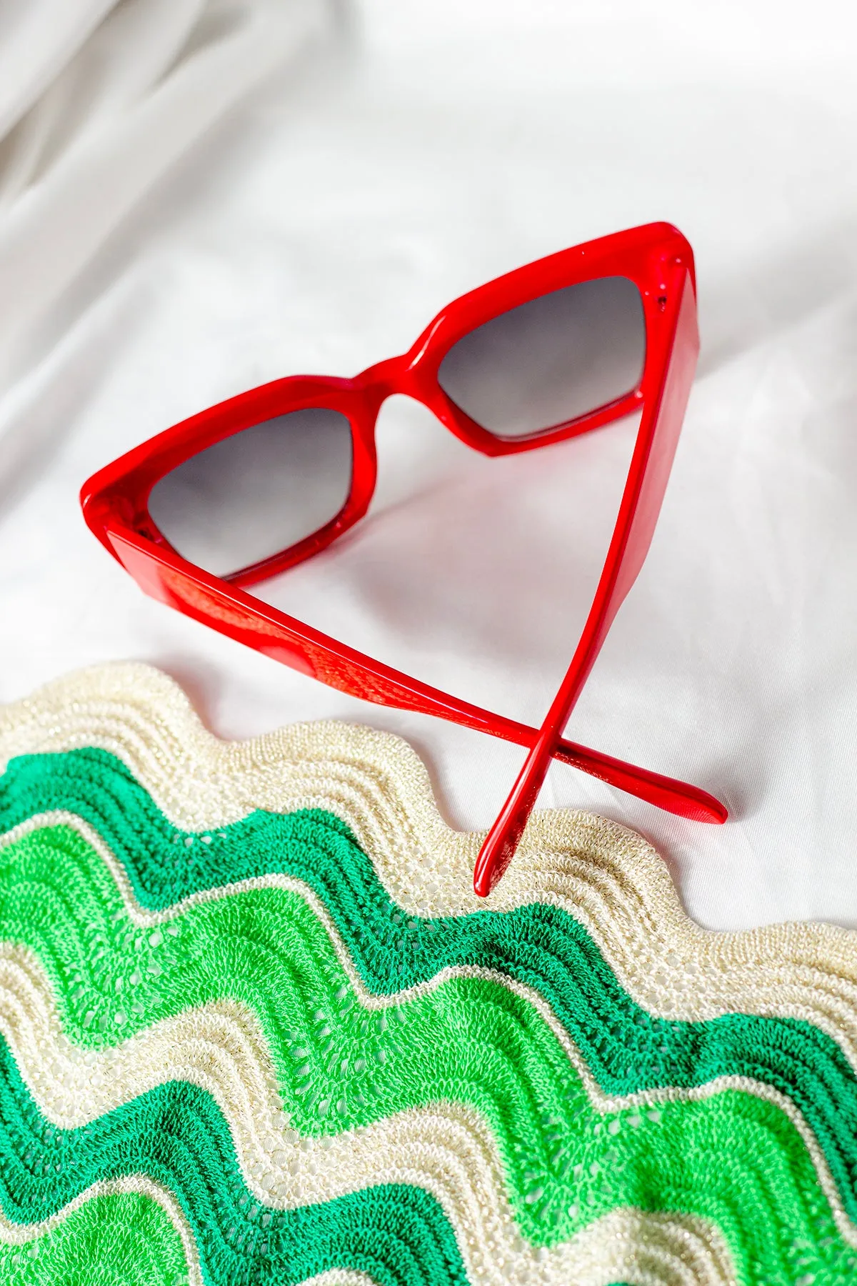 Thick Frame Angled Square Sunglasses