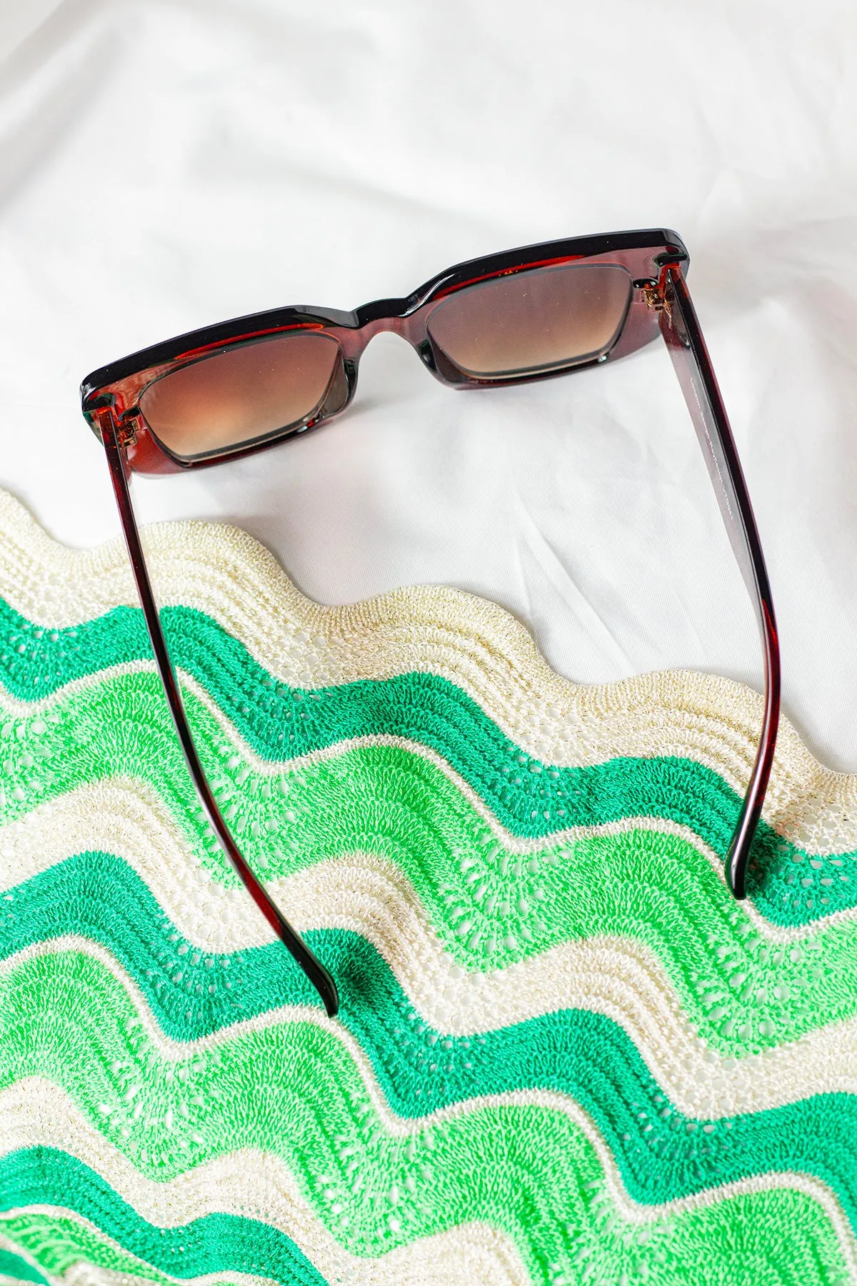 Thick Frame Angled Square Sunglasses