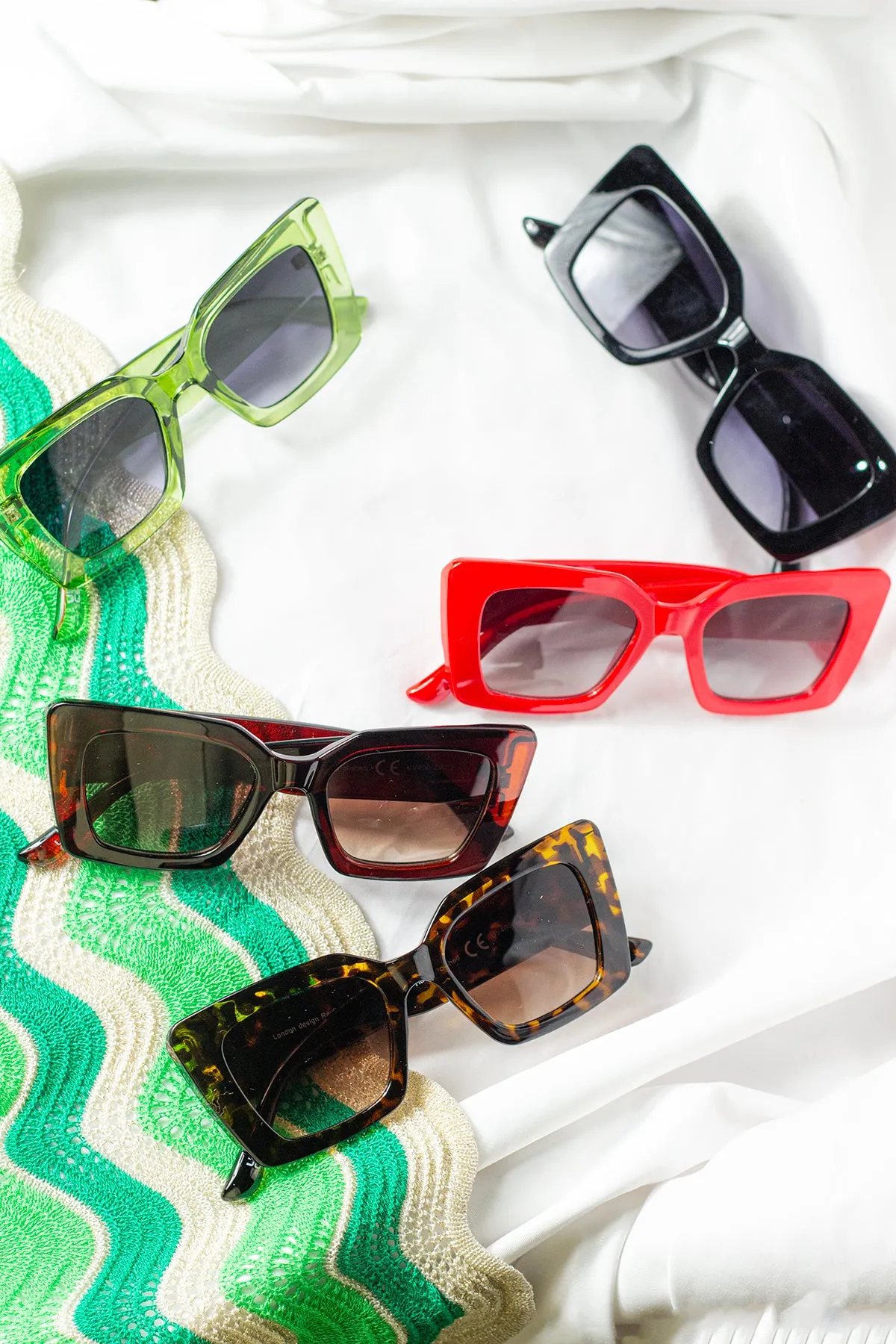 Thick Frame Angled Square Sunglasses