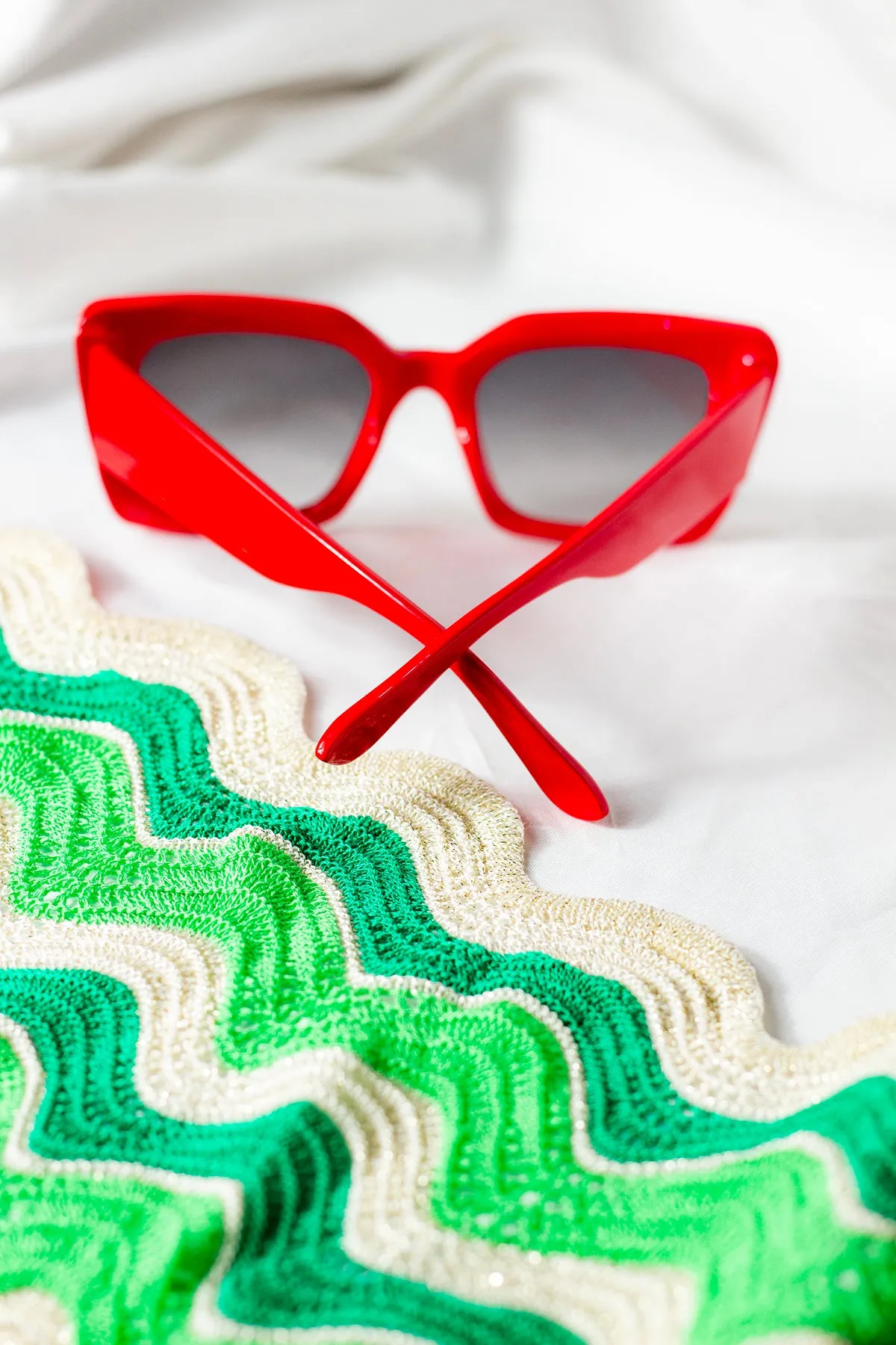 Thick Frame Angled Square Sunglasses