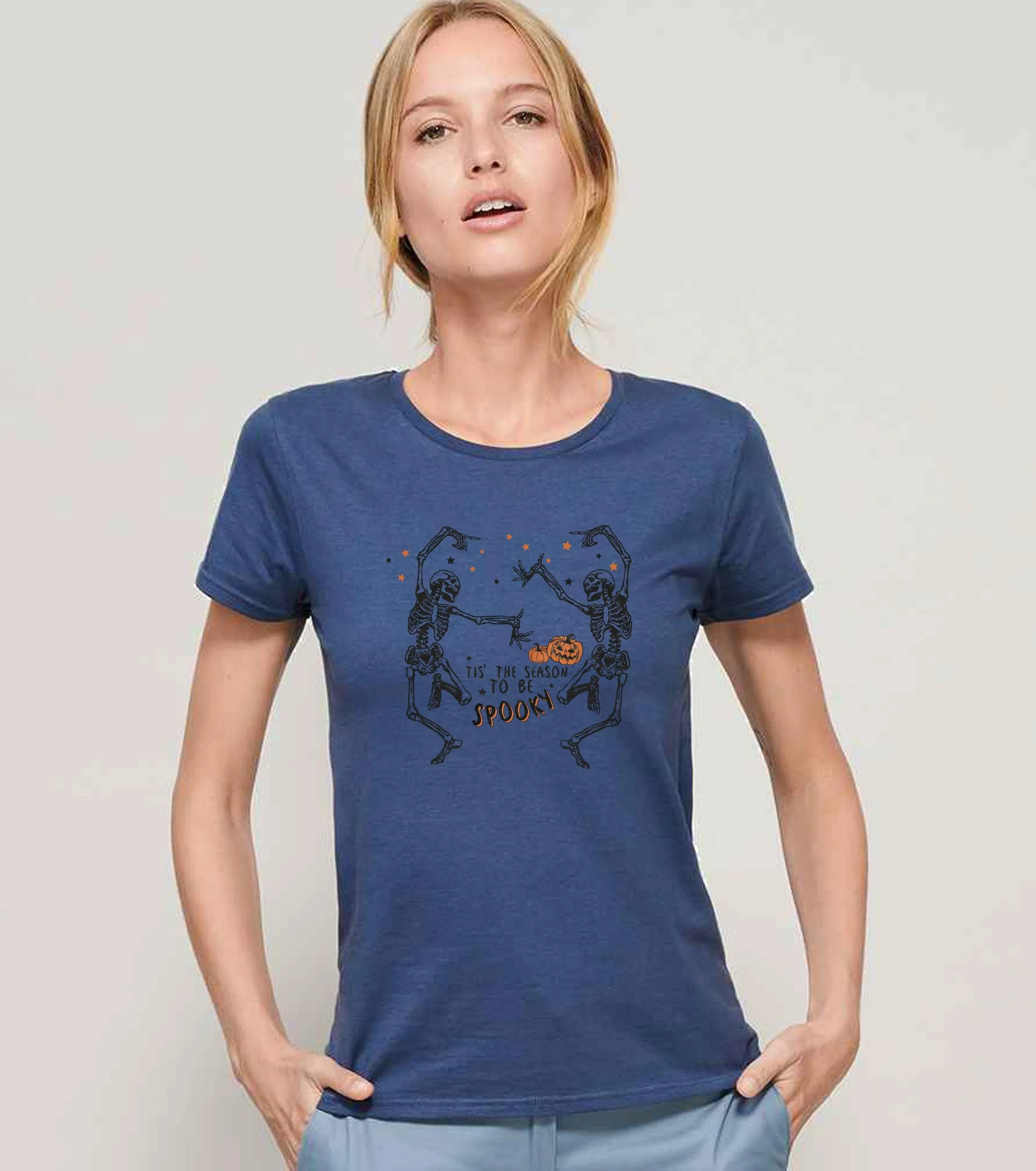 Tis the season to be spookyLadies T-shirt