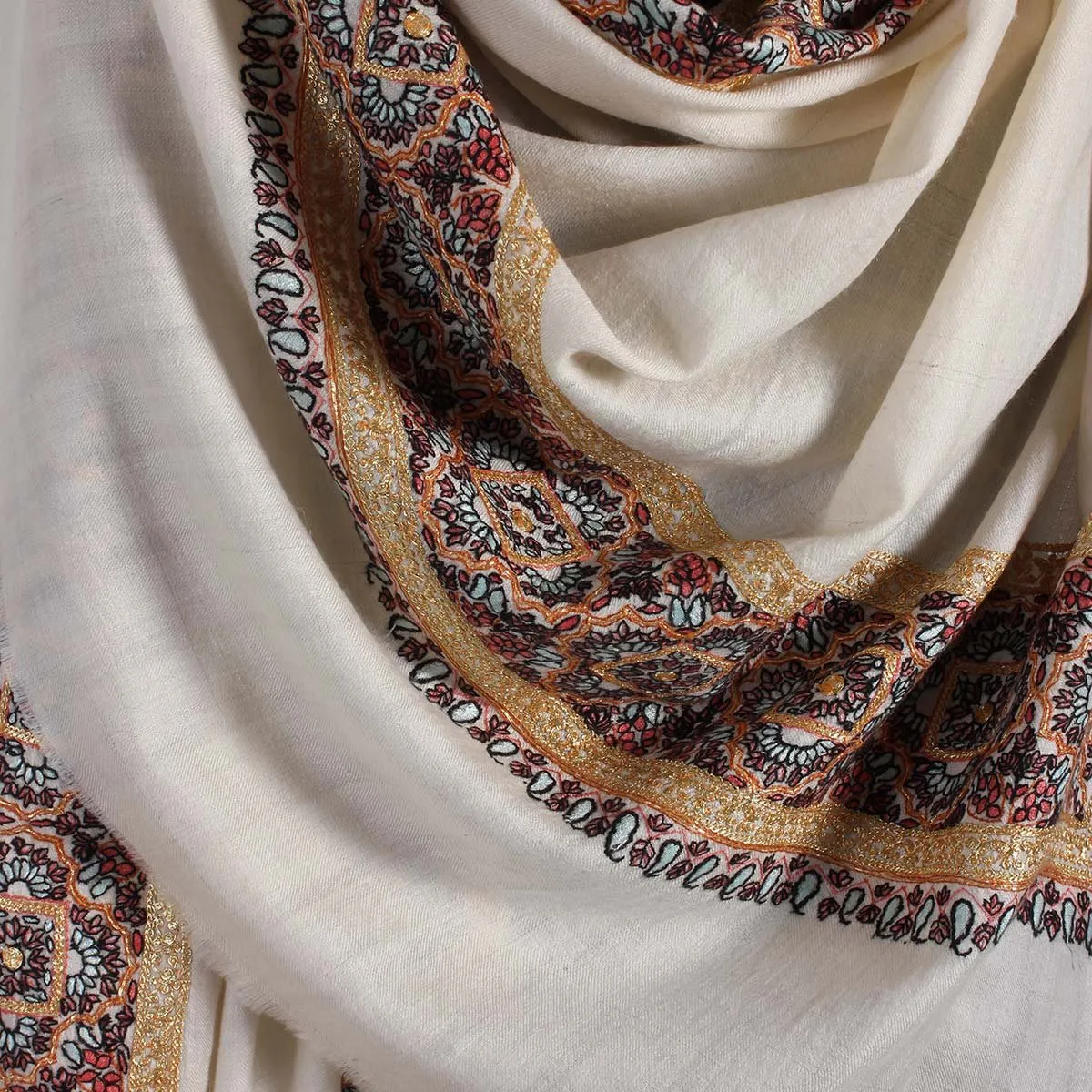 White Base Zari and sozni Embroidered Cashmere Pashmina Shawl