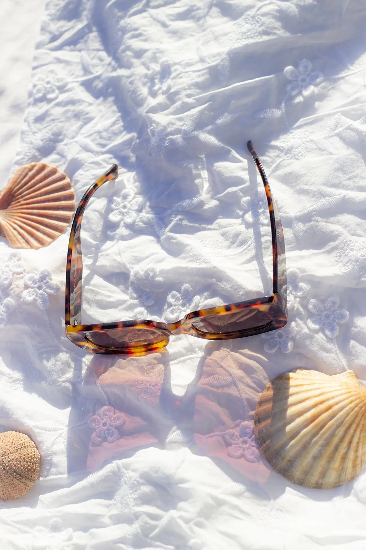 Wide Chunky Rectangle Sunglasses