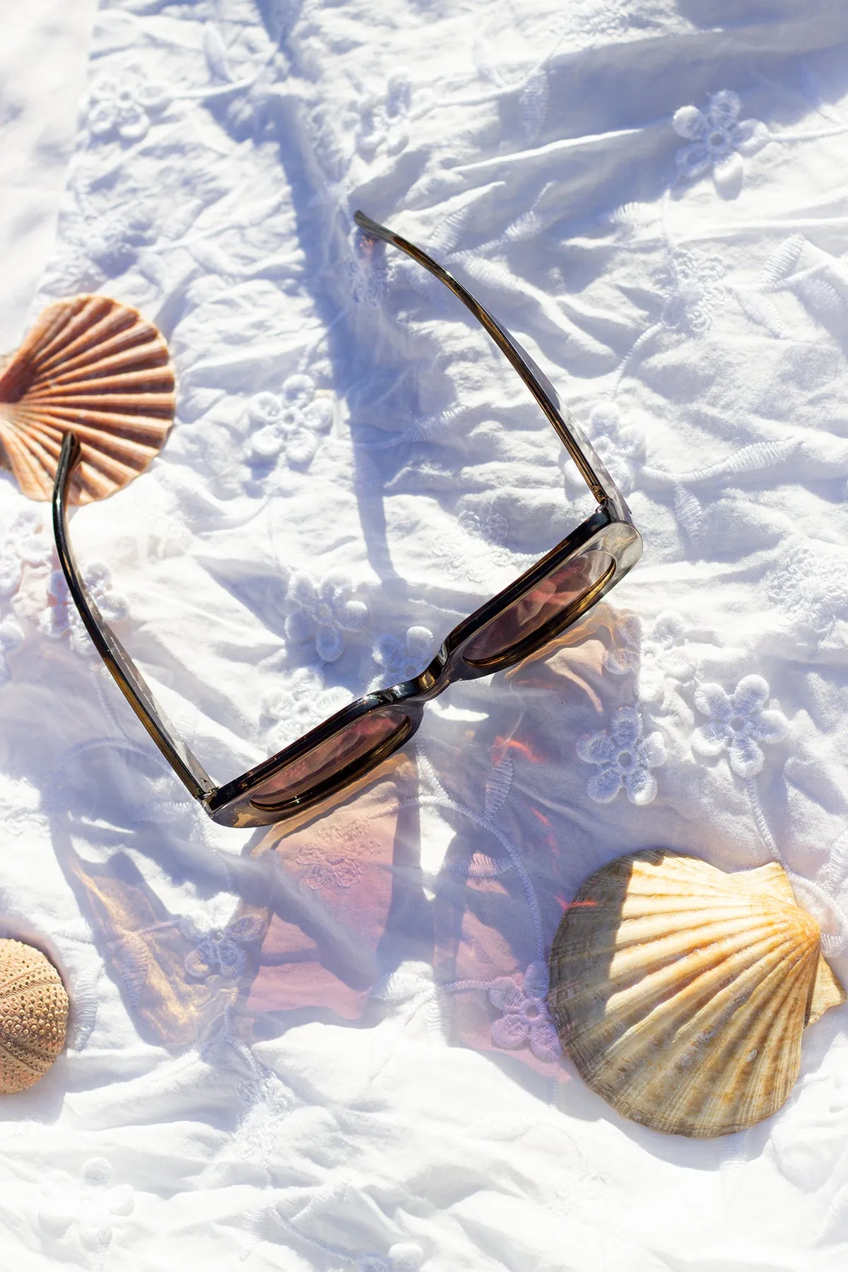 Wide Chunky Rectangle Sunglasses
